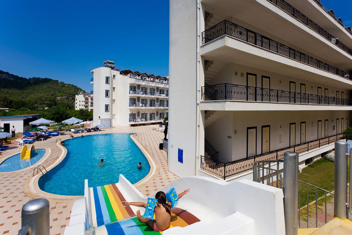 Ares Blue Hotel pool area